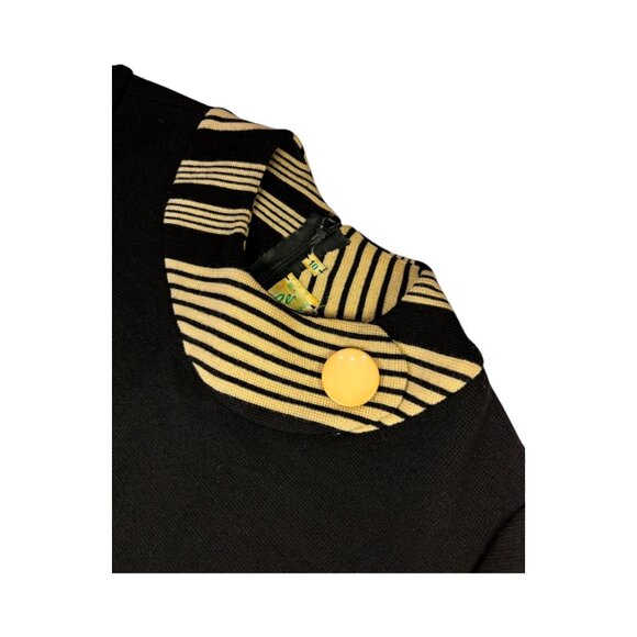 Italian Vintage Black Dress with Inverted Pleat - Picture 3 of 6